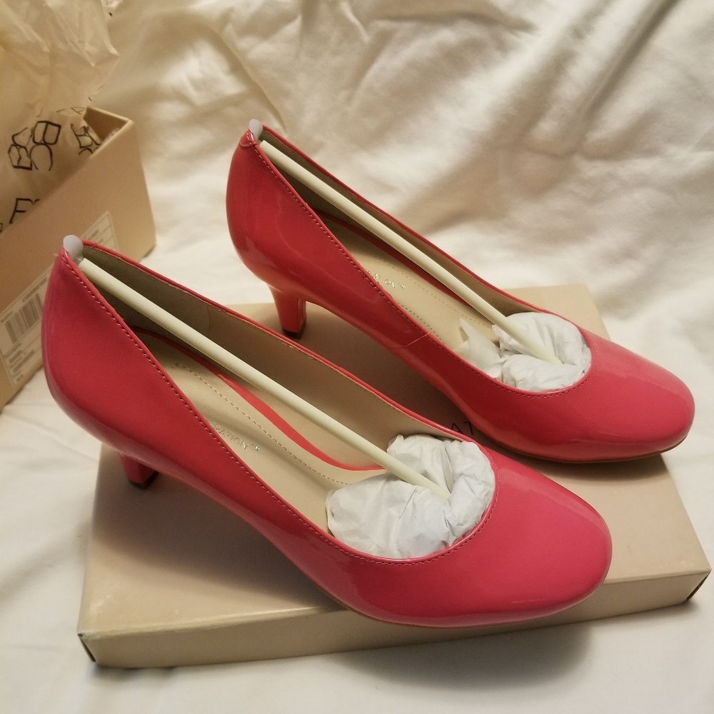 BCBGeneration Gumby Teaberry (Pink) Heels - New